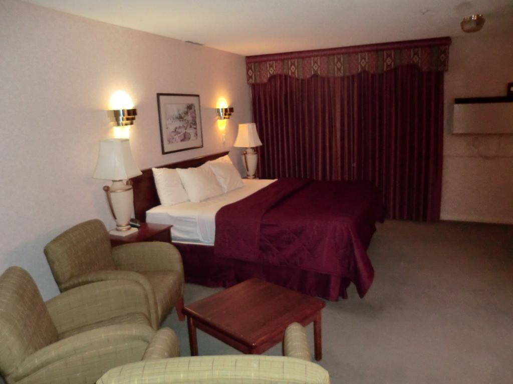 Ramada By Wyndham Abbotsford Hotel Kamer foto