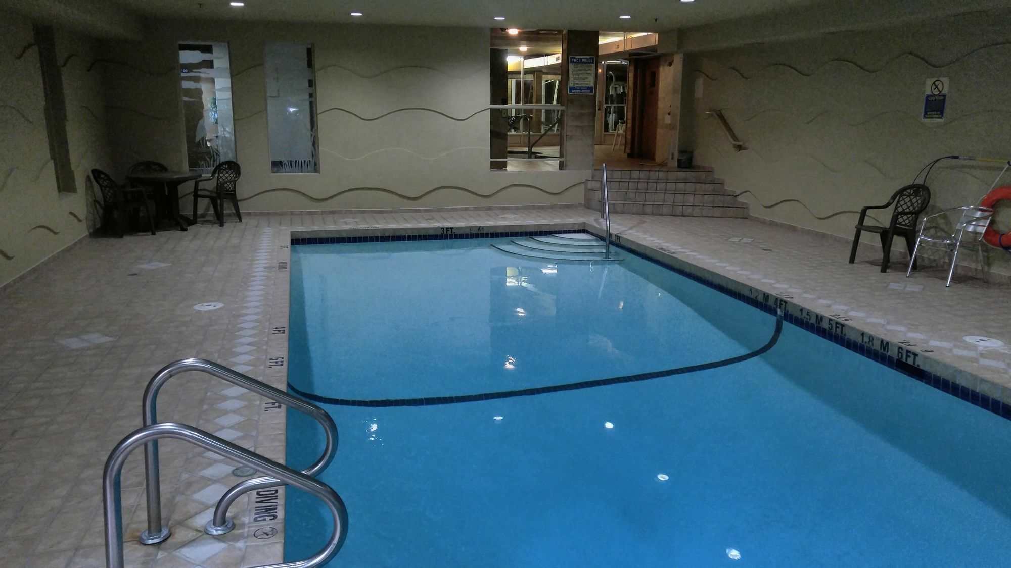 Ramada By Wyndham Abbotsford Hotel Buitenkant foto